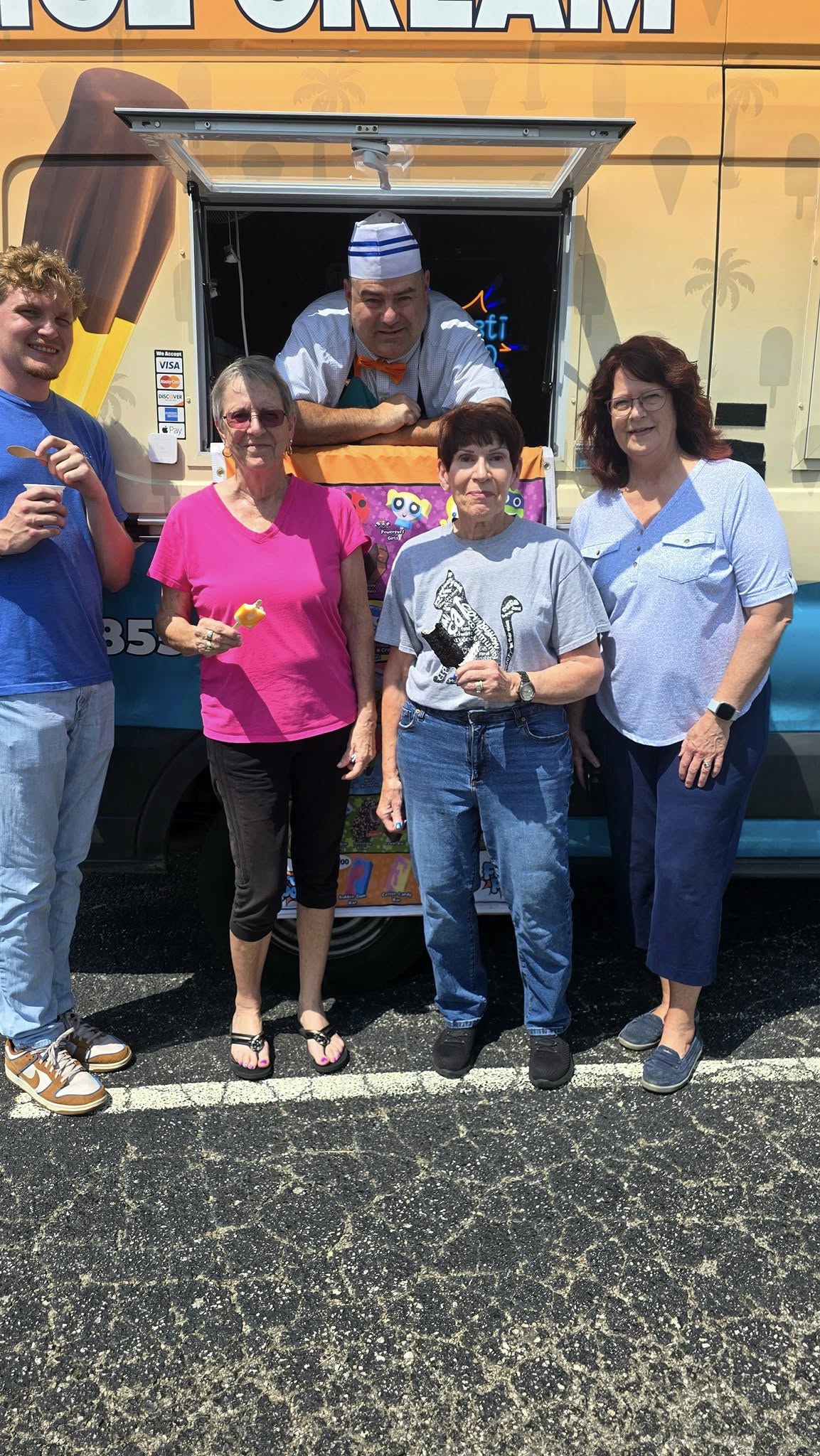 Frosti Pop donating ice cream and funds at Hendricks County Humane Society in Danville, Indiana.